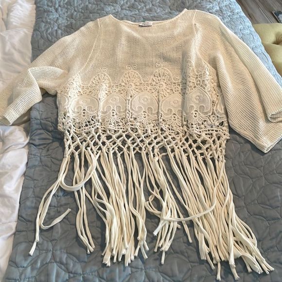 Zara Tops - COPY - Gorgeous Zara top size small with fringe detail